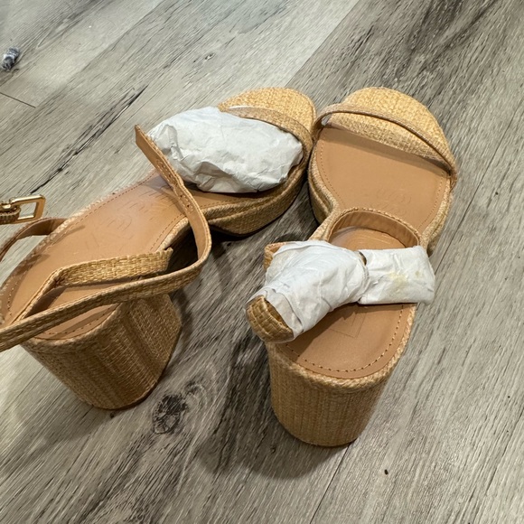 Express Woven Block Mid Heeled Sandals - Natural - Picture 3 of 5